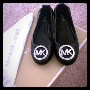 NWT Black Michael Kors Flats